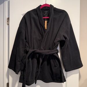 SKIMS Fleece Lounge Wrap Robe - Onyx (Black)